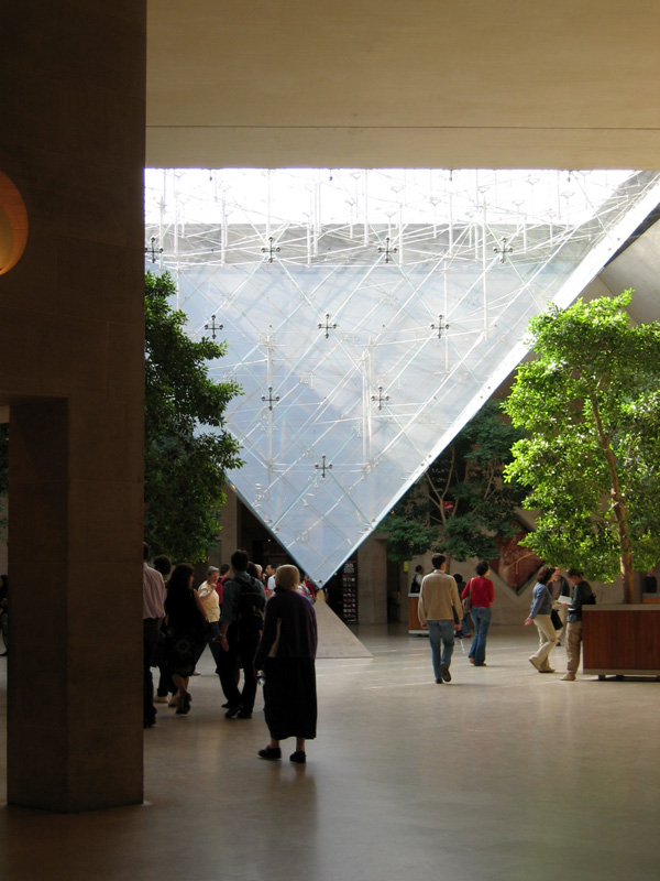 Louvre